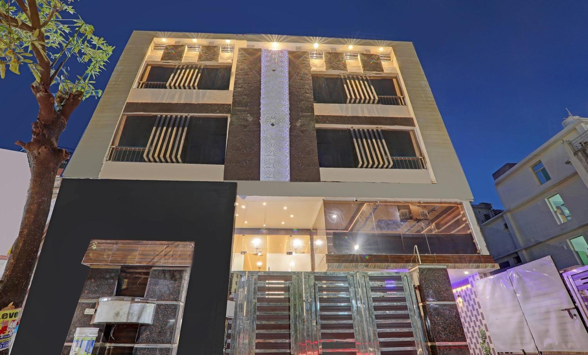 Отель Super Townhouse Riddhi Residency Лакхнау Экстерьер фото